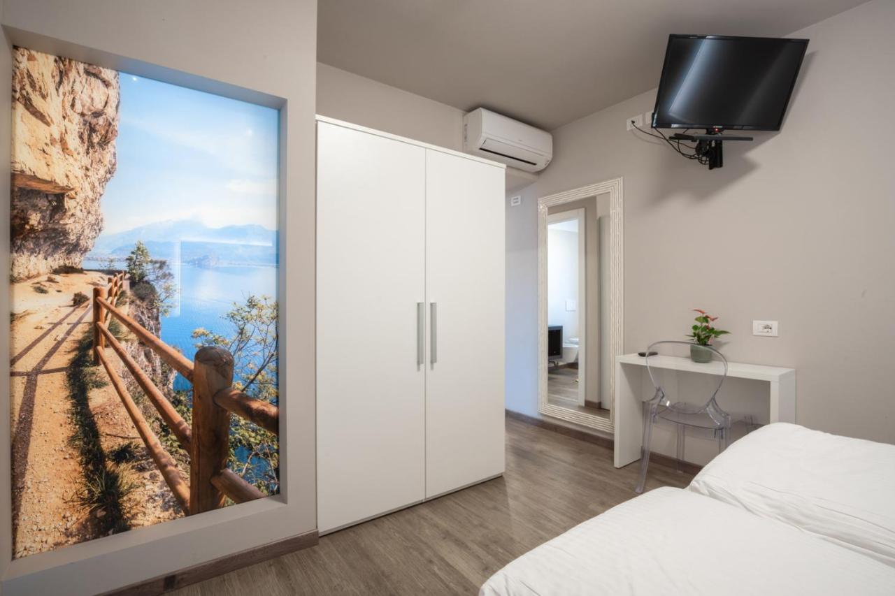 Hotel Rolly Riva del Garda Eksteriør billede