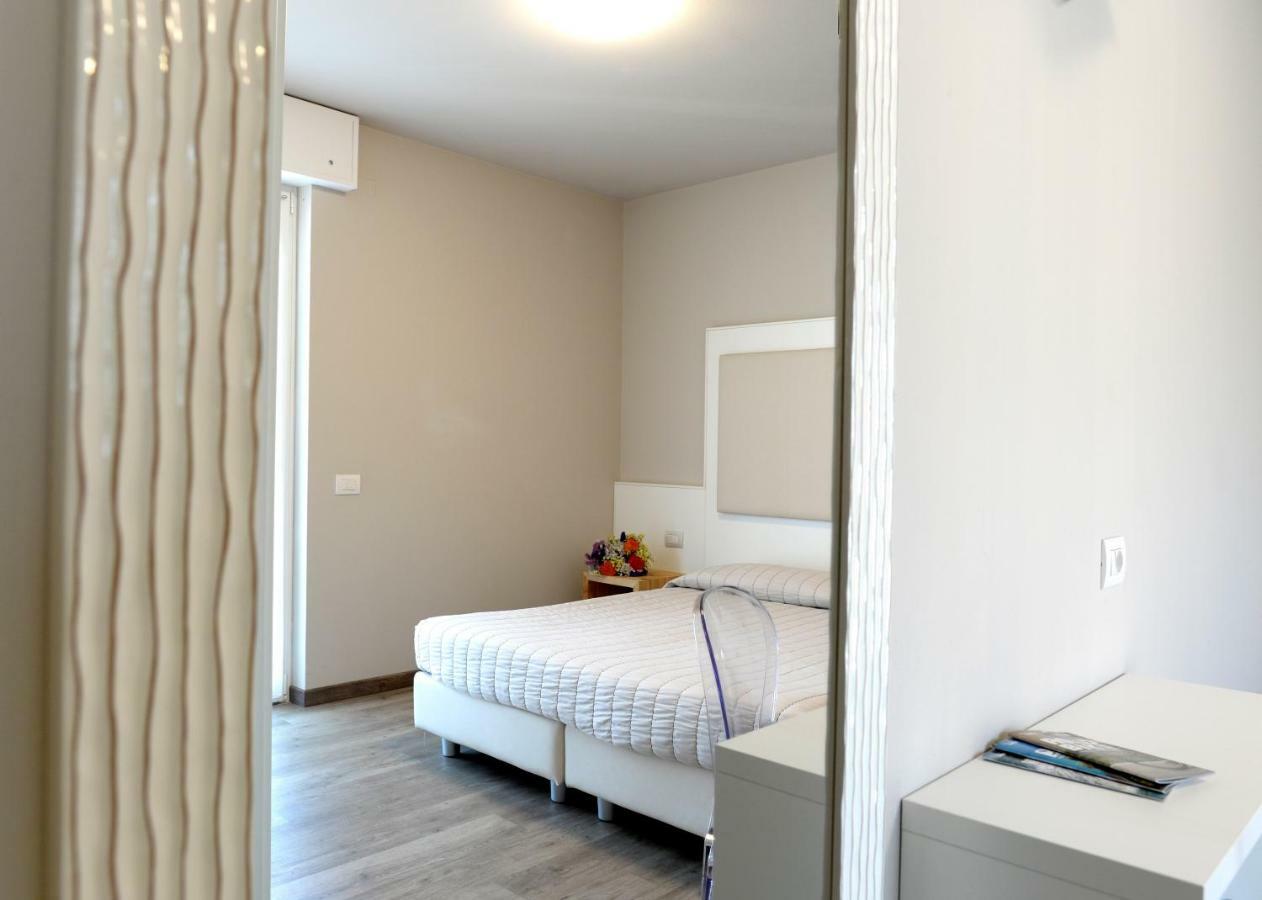 Hotel Rolly Riva del Garda Eksteriør billede